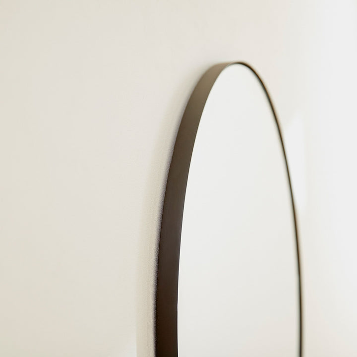 30" Round Mirror  - Matte Black