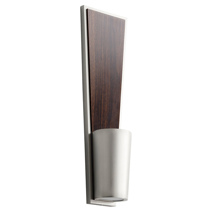 FAVERO  Wall Sconce -3000k- Satin Nickel