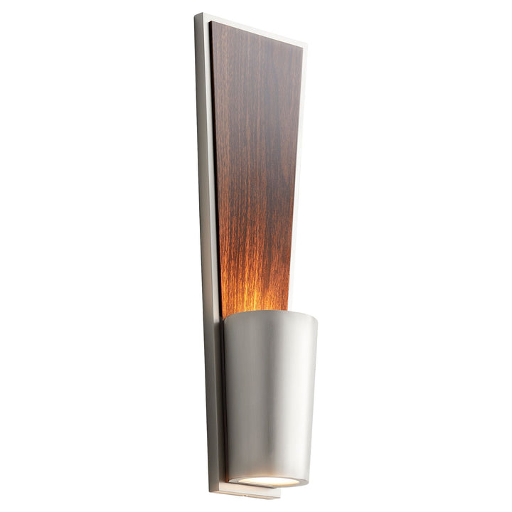 FAVERO  Wall Sconce -3000k- Satin Nickel