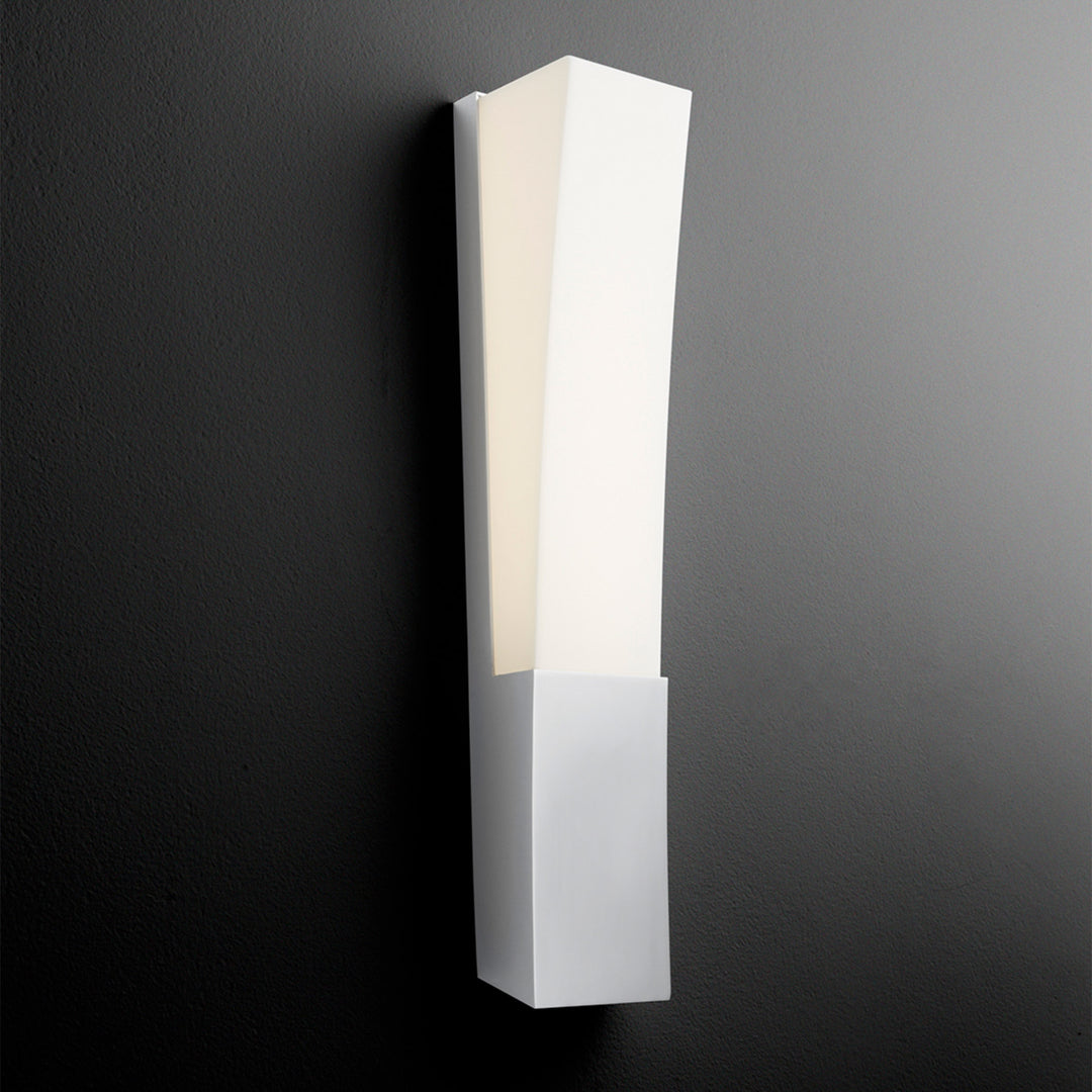 CRESCENT Large Wall Sconce -3000k- Satin Nickel