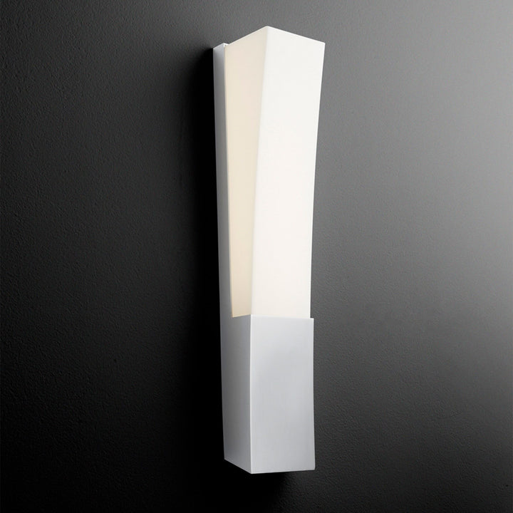 CRESCENT Large Wall Sconce -3000k- Satin Nickel