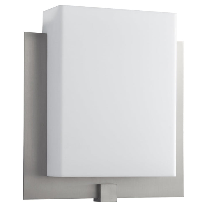 PATHWAYS Acrylic -3000k- Satin Nickel