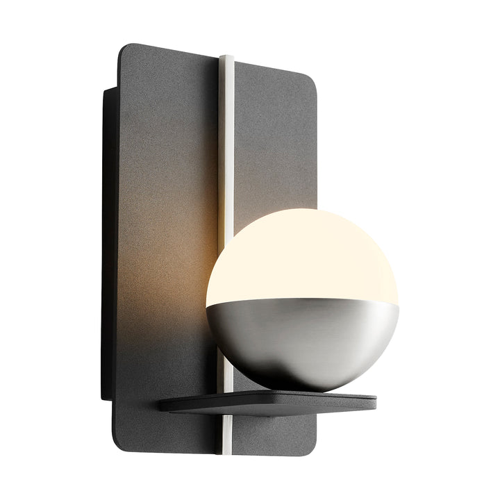 IOTA Wall Sconce -3000k- Black/Satin Nickel