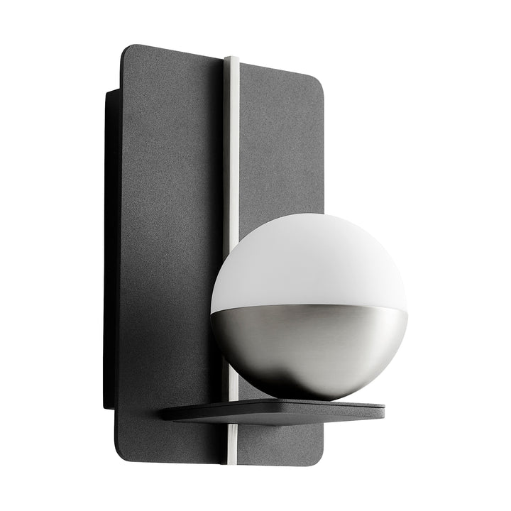 IOTA Wall Sconce -3000k- Black/Satin Nickel