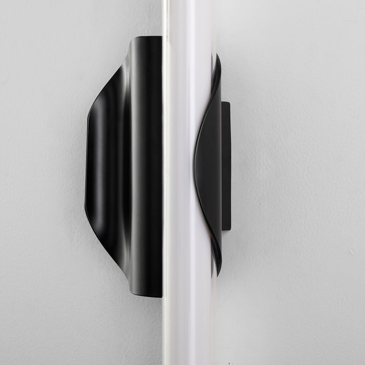 Ola 20" 5CCT Sconce - Black