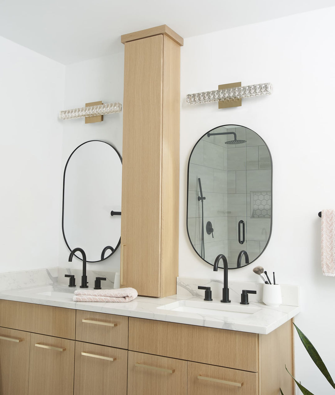 ELAN 20" CCT LED Wall Mount - Aged Brass