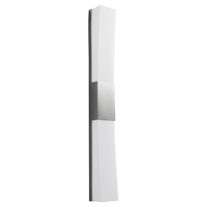 CRESCENT Vanity -3000k- Satin Nickel