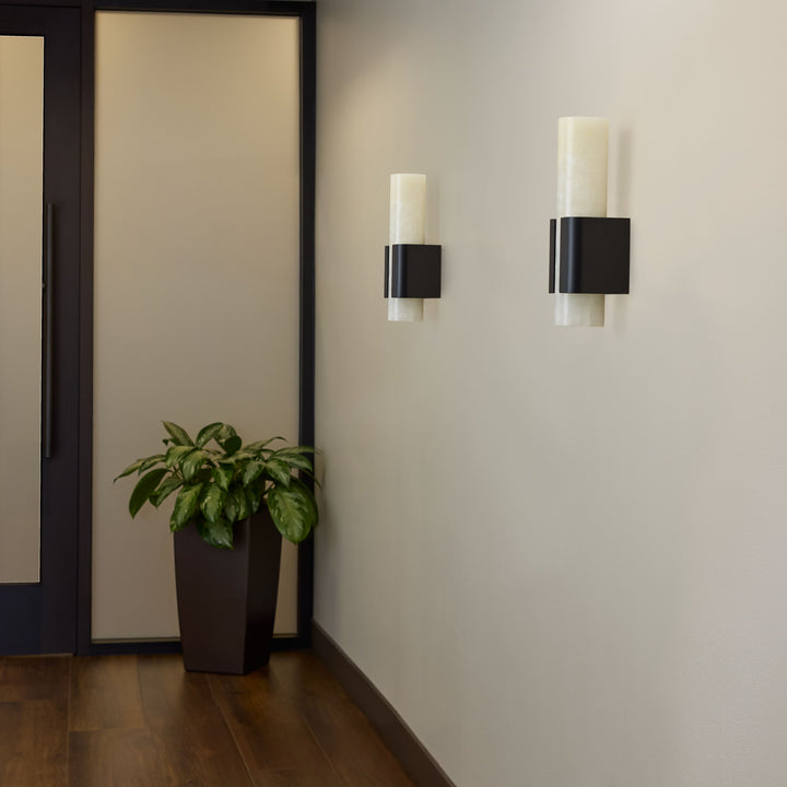 VIRTUE 1 Light CCT Sconce