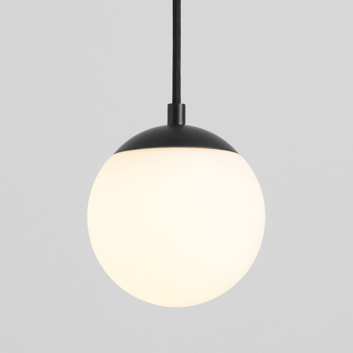 LUNA 6" Pendant UV 2700k - Black