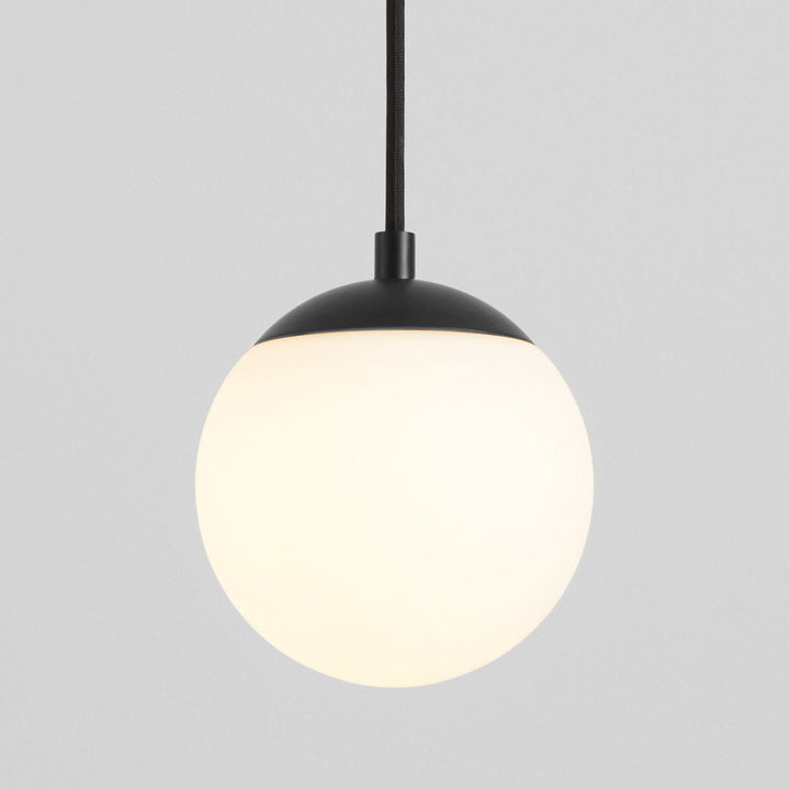 LUNA 6" Pendant UV -3000k- Black