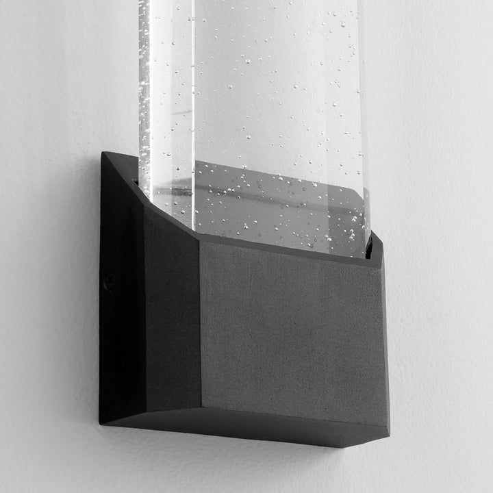 ESPRIT One Light Wall Sconce -3000k- Black