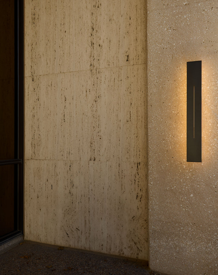 Torre 36" 5CCT Wet Sconce - Black